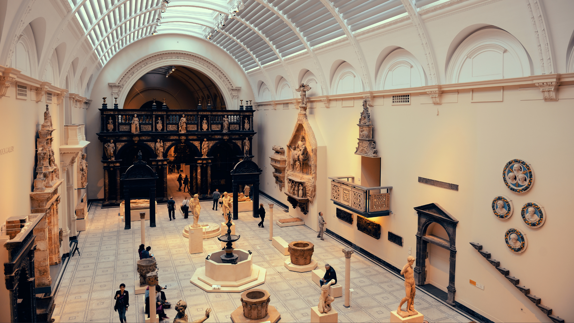 Transforming the visitor attraction experience 1