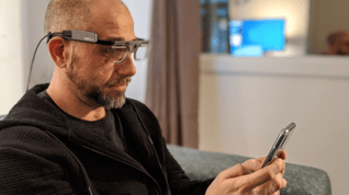 UX-Lab-Chris_Glasses-1